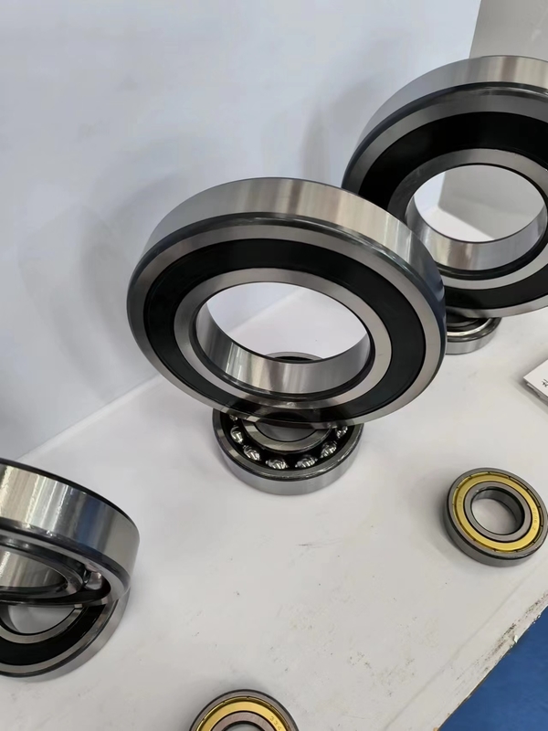 1-2 mm Bohrgröße Niedriggeräusche Hochgeschwindigkeit Tiefe Rillen Kugellager 6203 6204